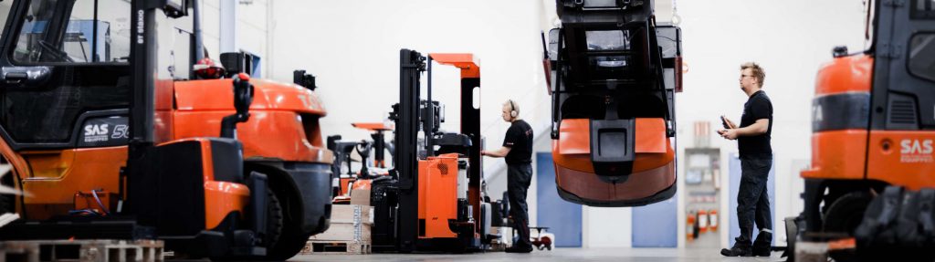 Servicing Forklifts